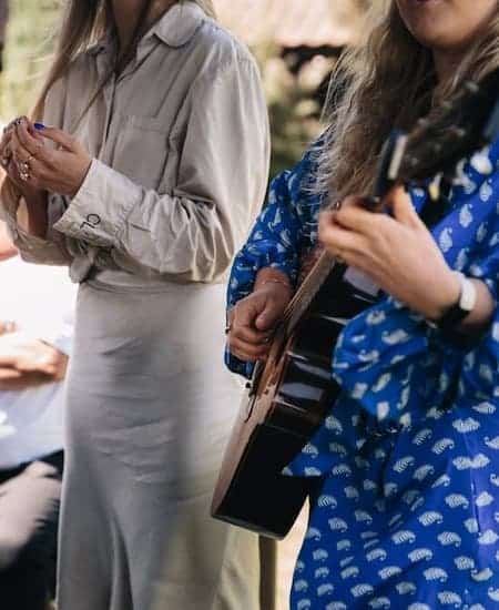 Live muziek op de bruiloftceremonie